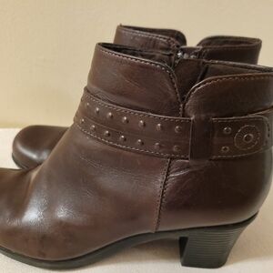 Clarks Dream Belle Women's Brown Leather Side Zip Heeled Ankle Booties Size 7M